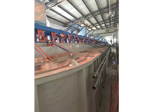 爬坡式自動生產線