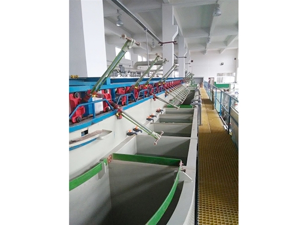 爬坡式自動生產線