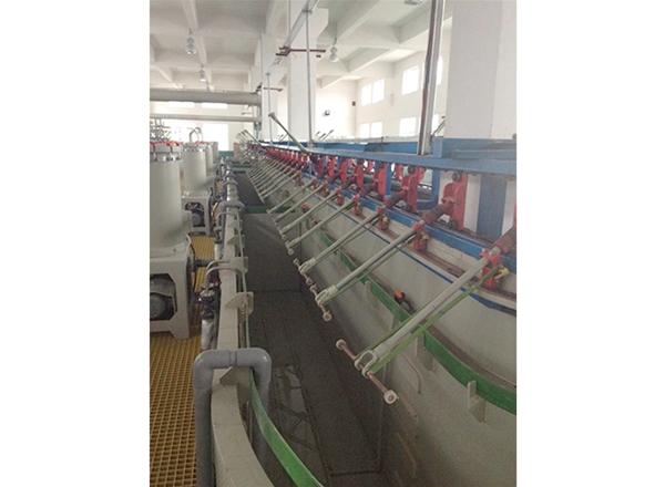 爬坡式自動生產線